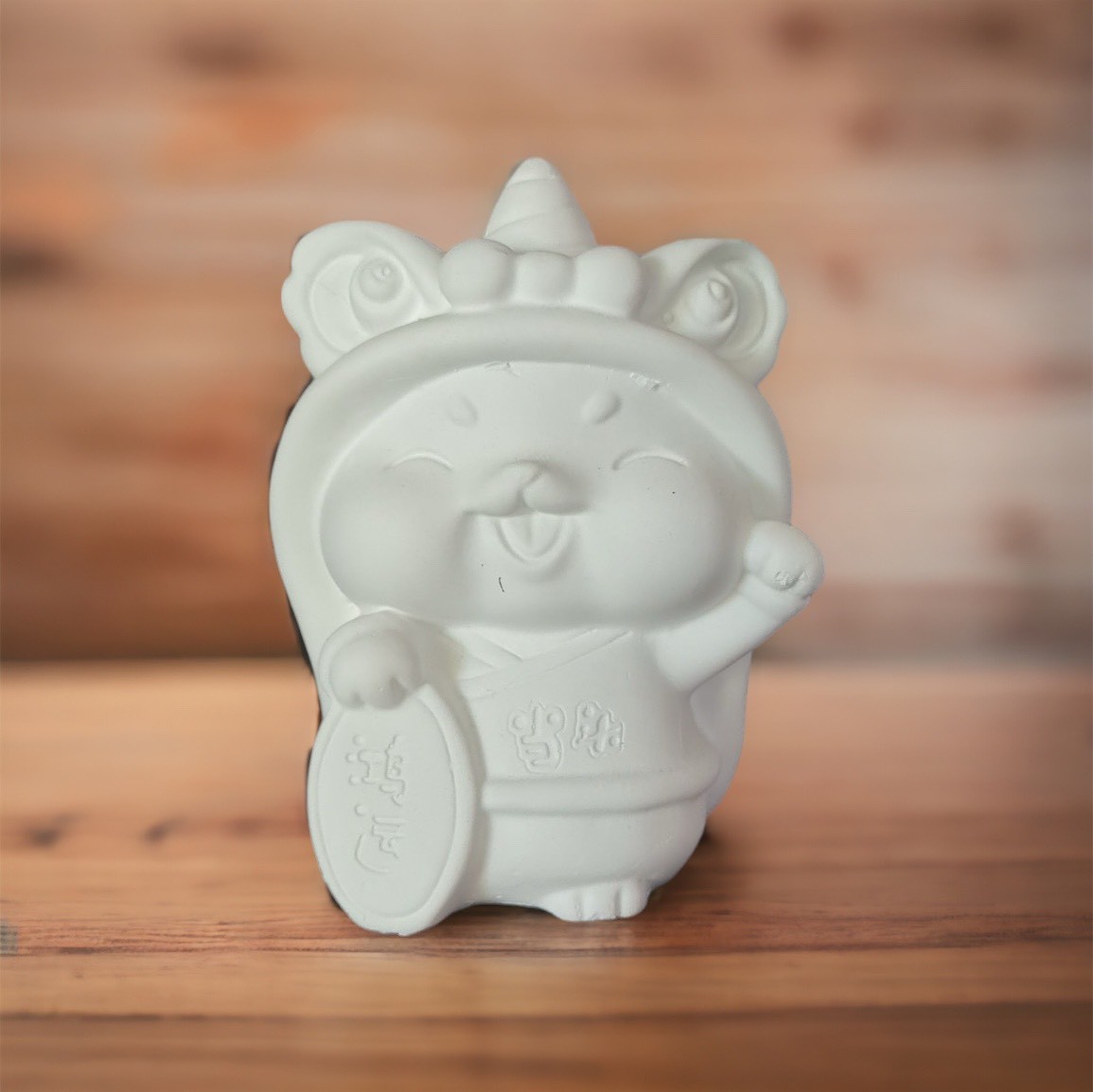 Tượng tô màu hình mèo thần tài