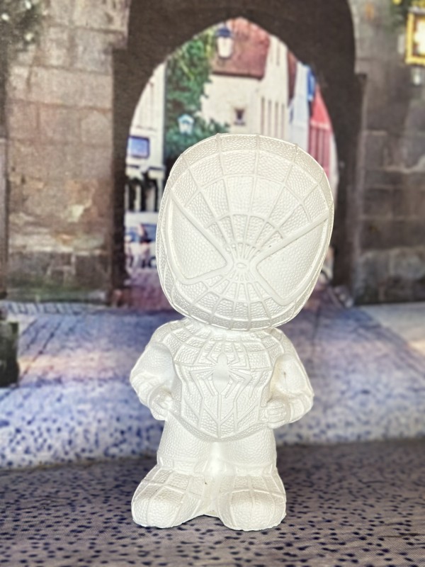 Tượng tô màu người nhện cở lớn